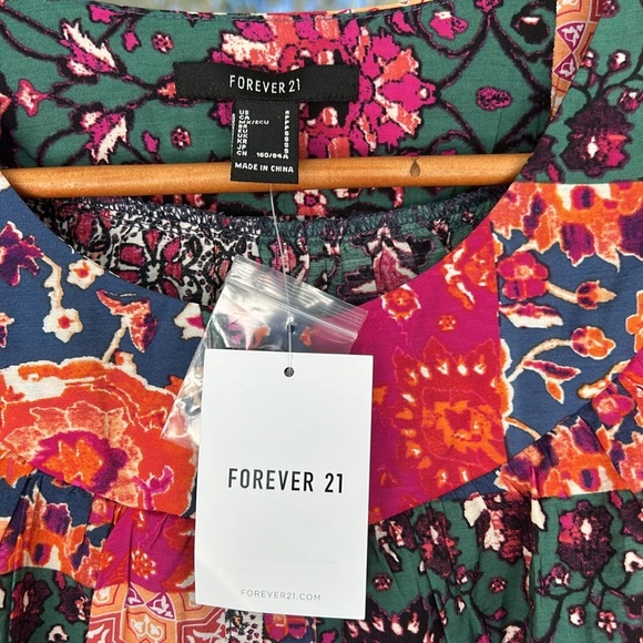 Forever 21 Patchwork Colorful Women's Bohemian CropTop NWT - Picture 6 of 8